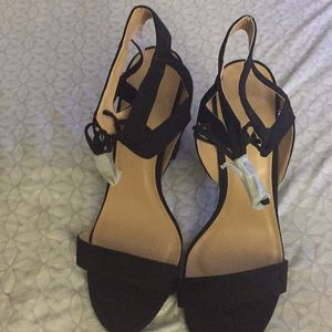 Black Charlotte Russe sandal 👡 pumps.